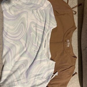 Hollister tops